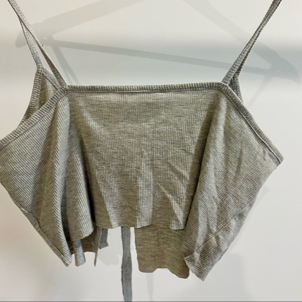 Supré / Grey Knot Crop Top / Size L - Picture 3 of 5